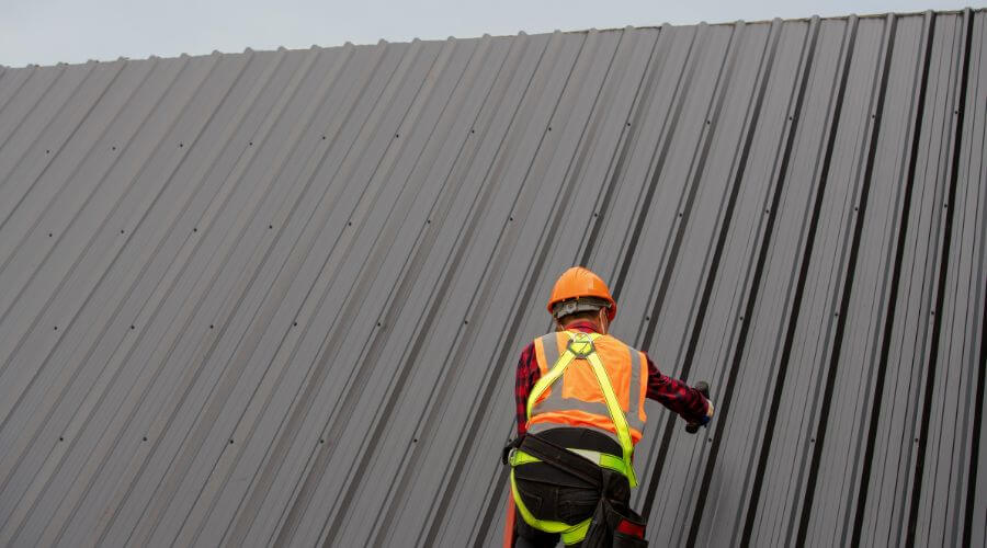 Professional gutter cleaning in Dameron, MD